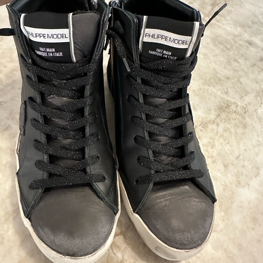 Philippe Model - image 2